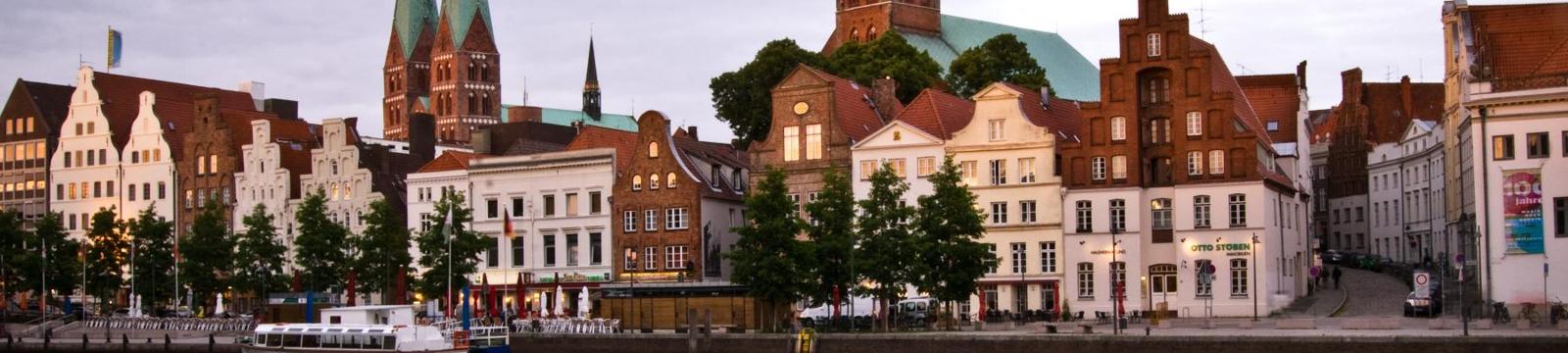 Sie Sucht Ihn Sex Lübeck Sie Sucht Ihn Sex Lübeck